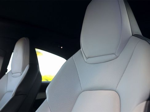 Used 2024 Porsche Cayenne S image 35