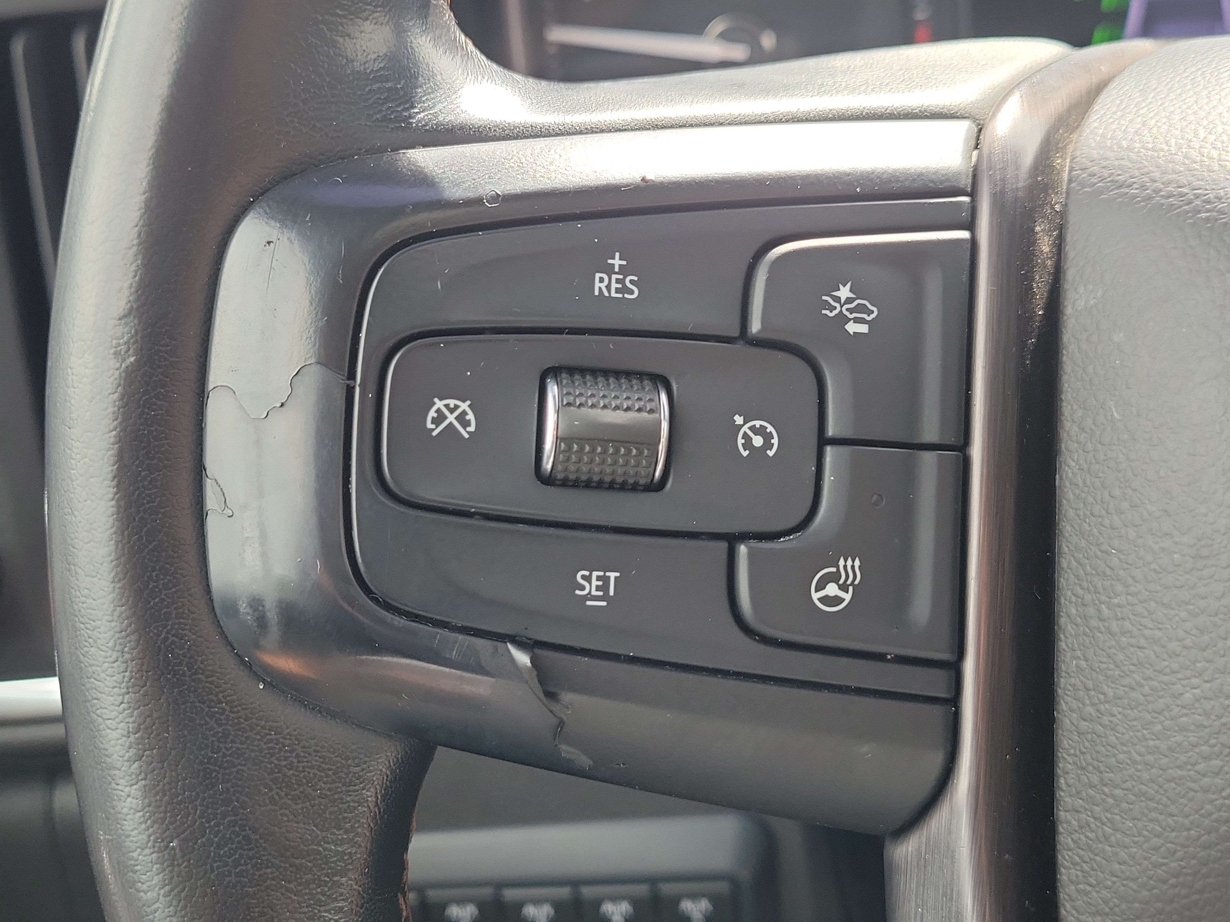 Used 2020 GMC Sierra 3500 AT4 w/ AT4 Premium Package AWD/4WD image 24
