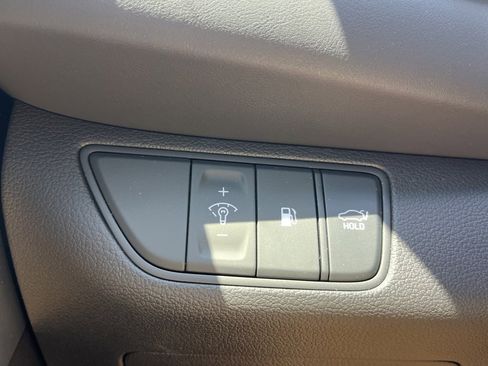 Used 2025 Genesis G70 3.3T Advanced w/ Sport Prestige Package image 27