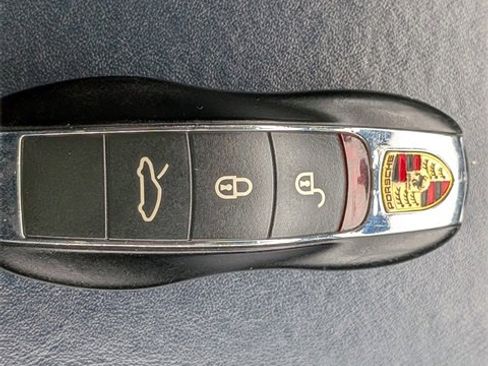 Used 2013 Porsche 911 Carrera S image 28