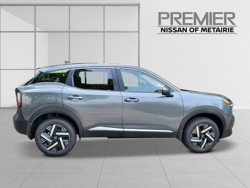 New 2026 Nissan Kicks SV image 7