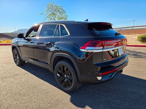 New 2026 Volkswagen Atlas Cross Sport SE FWD image 3