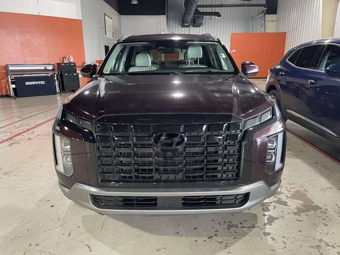 Used 2023 Hyundai Palisade Limited FWD image 2