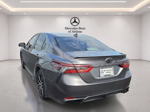 Used 2023 Toyota Camry SE w/ Convenience Package FWD image 5