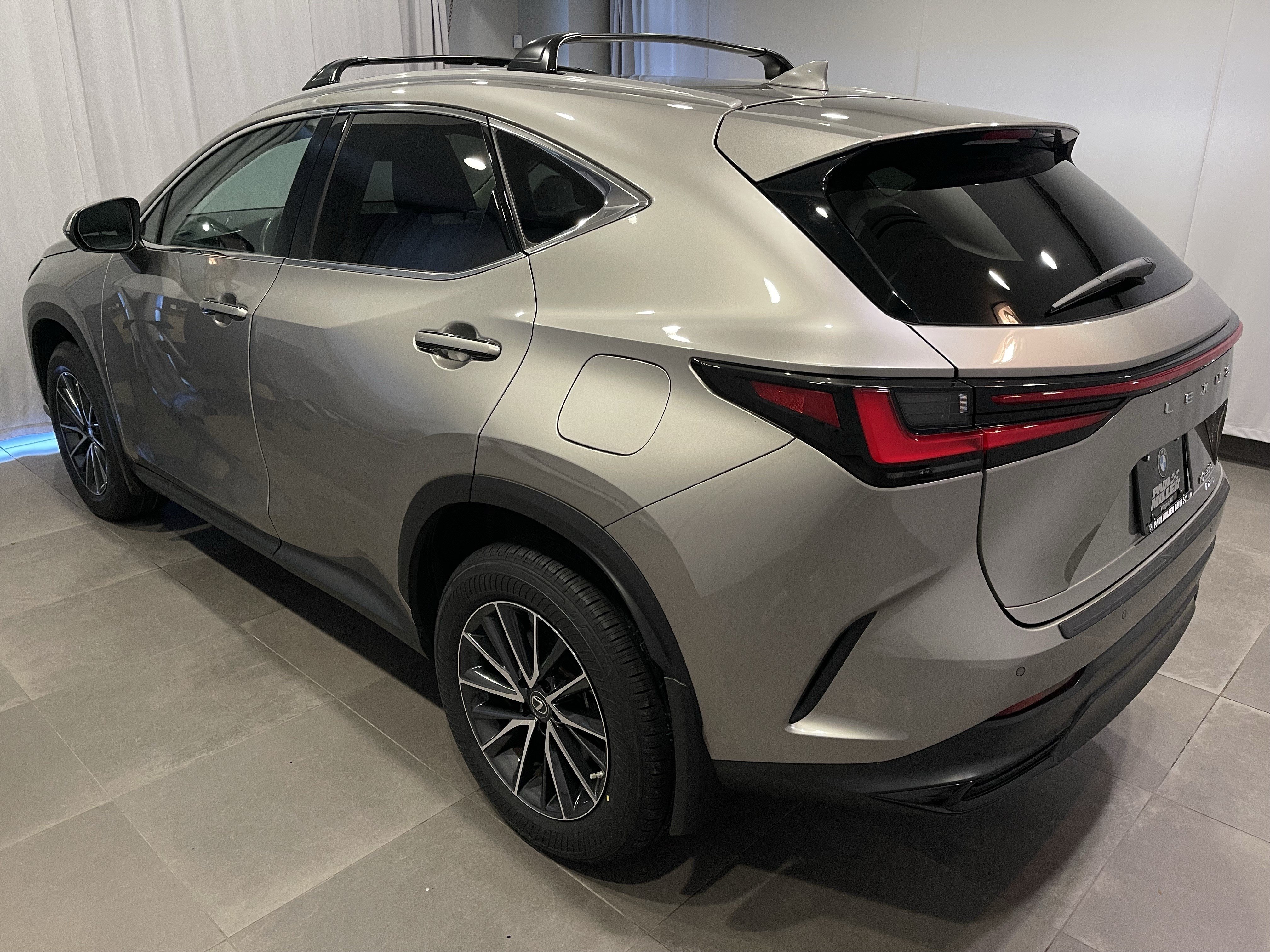 Used 2023 Lexus NX 350 AWD image 4