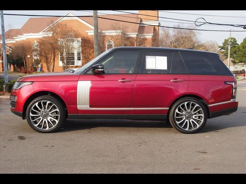 Used 2018 Land Rover Range Rover Autobiography image 2