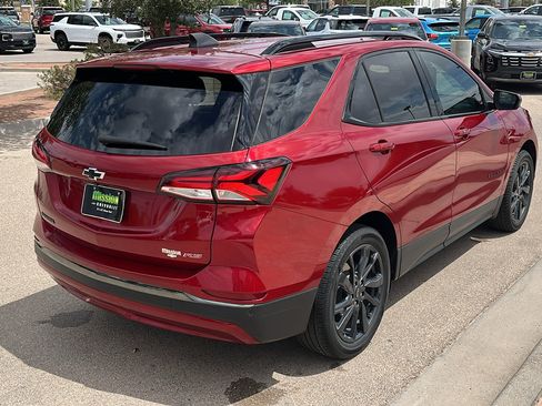 Used 2022 Chevrolet Equinox RS FWD image 8