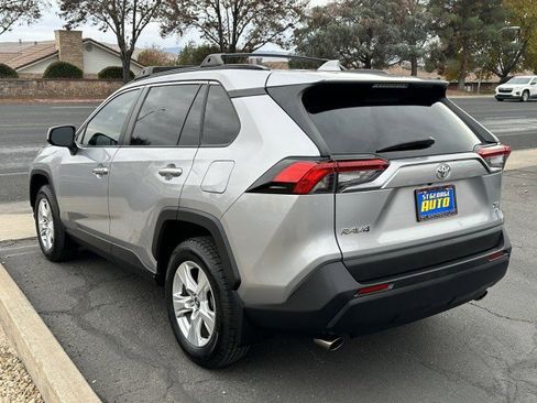 Used 2020 Toyota RAV4 XLE image 5