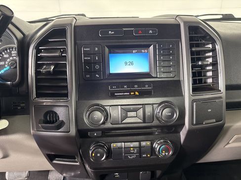 Used 2018 Ford F150 XLT image 12