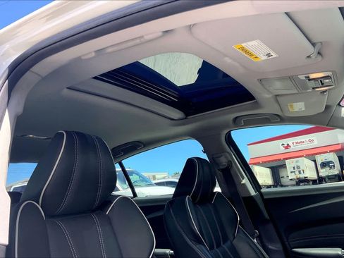 Used 2018 Acura TLX V6 SH-AWD w/ Technology Pkg image 30
