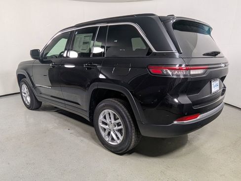 New 2025 Jeep Grand Cherokee Laredo X w/ Luxury Tech Group I image 6