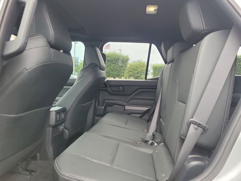 Used 2026 Toyota 4Runner SR5 AWD/4WD image 18