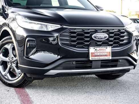 Used 2025 Ford Escape ST-Line image 3