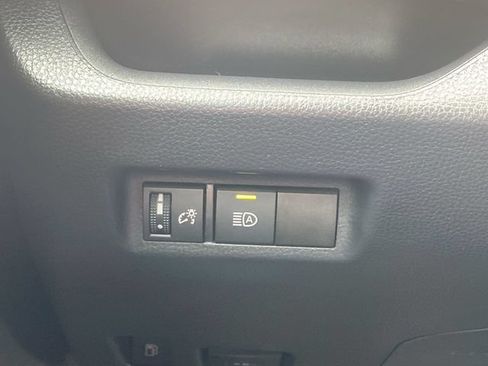 Used 2025 Toyota RAV4 LE AWD/4WD image 16