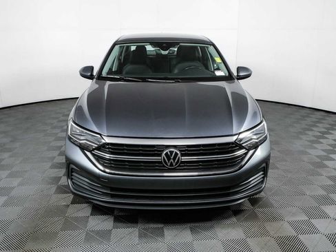 Certified 2024 Volkswagen Jetta SE FWD image 23