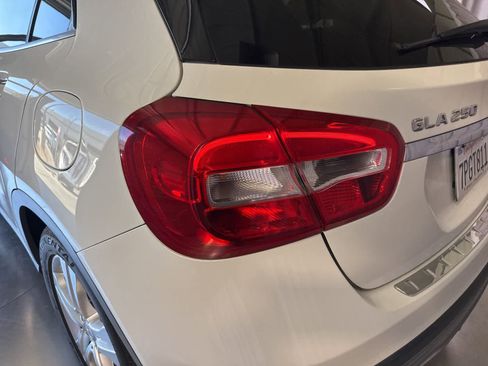 Used 2016 Mercedes-Benz GLA 250 4MATIC image 16