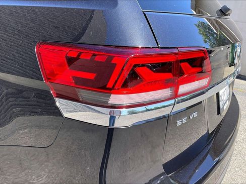 Certified 2023 Volkswagen Atlas SE w/ Panoramic Sunroof Package FWD image 28
