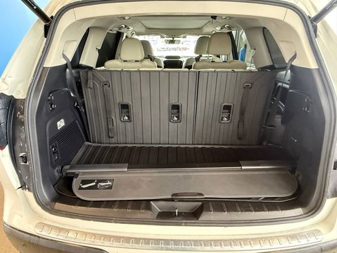 Used 2020 Subaru Ascent Limited w/ Technology Package image 5