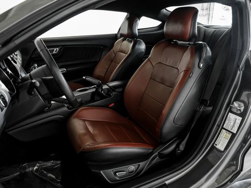Used 2016 Ford Mustang Premium RWD image 24