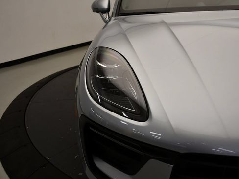 Certified 2026 Porsche Macan AWD/4WD image 14