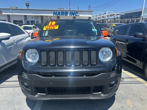 Used 2018 Jeep Renegade Altitude FWD image 27
