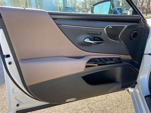 Certified 2024 Lexus ES 350 Ultra Luxury image 25