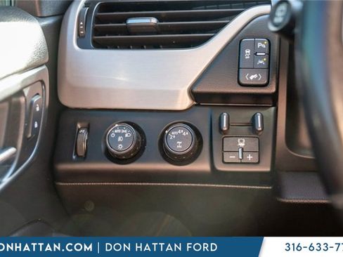 Used 2018 GMC Yukon SLT w/ HD Trailering Package image 19