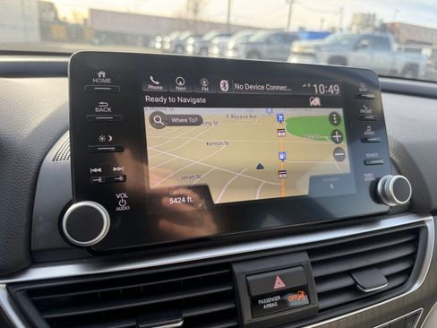 Used 2018 Honda Accord Touring image 26