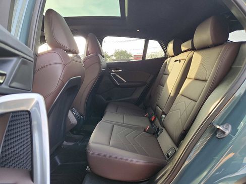 Used 2025 BMW X2 xDrive28i image 10