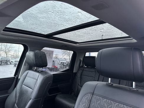 Used 2022 Toyota Tundra Limited w/ TRD Off-Road Package image 21