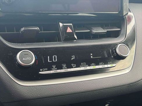 Certified 2023 Toyota Corolla LE FWD image 32