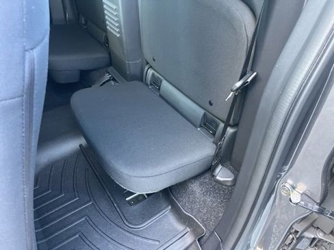 Used 2023 Nissan Frontier S w/ Technology Package image 30