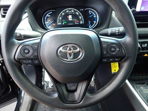 Used 2024 Toyota RAV4 LE AWD/4WD image 12