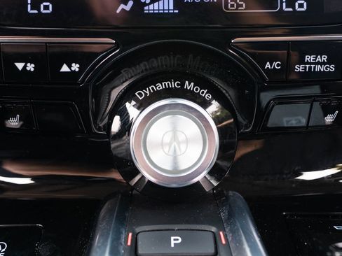 Certified 2024 Acura MDX SH-AWD w/ Advance Package image 39