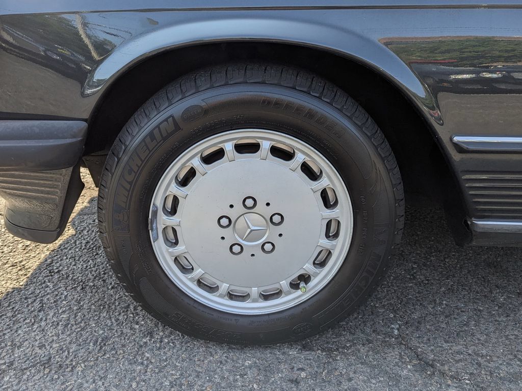 Used 1987 Mercedes-Benz 560 SL image 44
