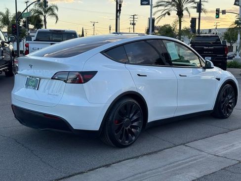 Used 2021 Tesla Model Y Performance image 4