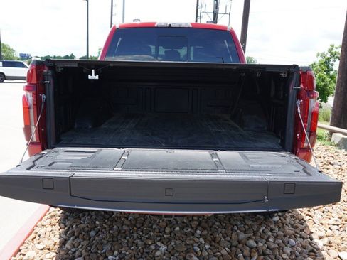Used 2025 Ford F150 Raptor AWD/4WD image 39
