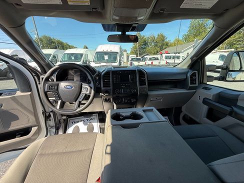 Used 2022 Ford F250 XL w/ Power Equipment Group image 28