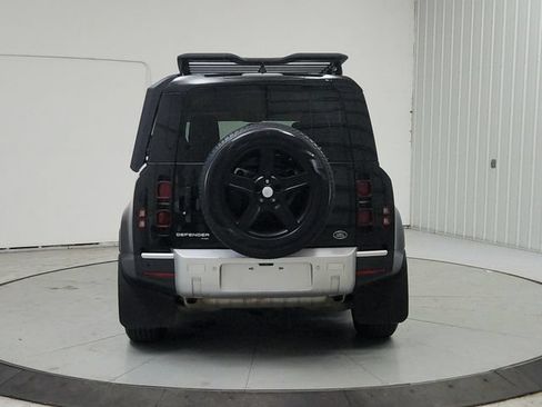 Used 2022 Land Rover Defender 110 SE AWD/4WD image 7