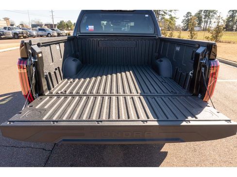 Used 2026 Toyota Tundra Limited AWD/4WD image 14