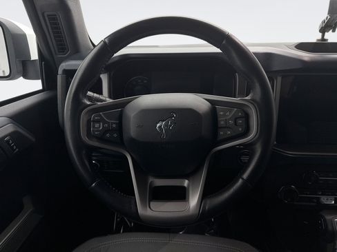 Used 2023 Ford Bronco Outer Banks image 12