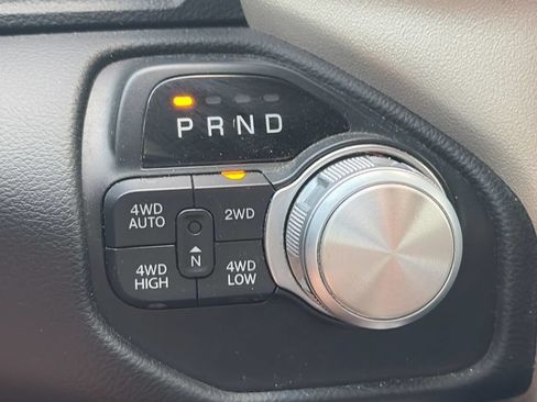 Used 2019 RAM 1500 Laramie AWD/4WD image 22