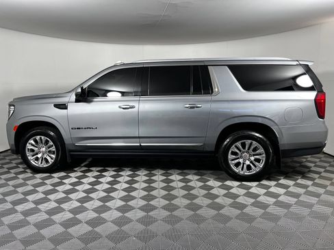 Used 2023 GMC Yukon XL Denali AWD/4WD image 8