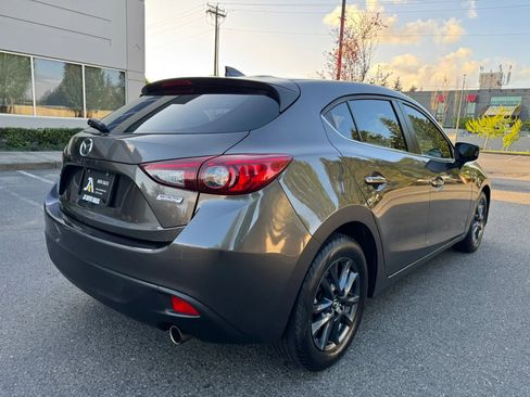Used 2016 MAZDA MAZDA3 i Grand Touring FWD image 10