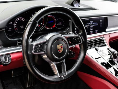 Used 2020 Porsche Panamera GTS AWD/4WD image 15