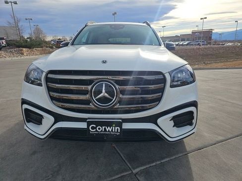 Used 2024 Mercedes-Benz GLS 450 4MATIC image 9