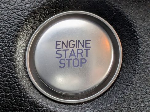 Used 2020 Hyundai Santa Fe SEL w/ Cargo Package image 28