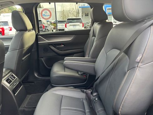 Used 2024 MAZDA CX-90 Plug-In Hybrid w/ Premium Pkg image 13