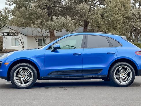 Used 2018 Porsche Macan image 8