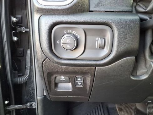 Used 2021 RAM 1500 Big Horn image 16